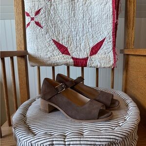 Wilder Elegant Brown Peep-Toe Mary Jane Shoes